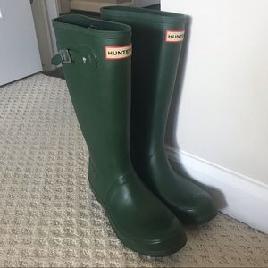 Green Hunter Rainboots w/ Hunter Bag & Boot Shine